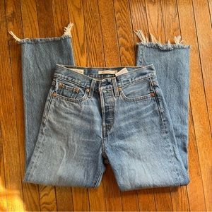 Levi’s wedgie straight jean - size 25